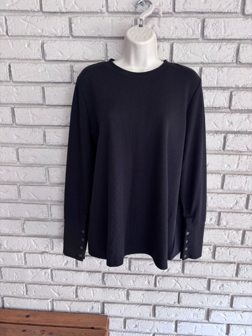 Share Wonderly Womens Black Waffle Knit Long Sleeve Top XL NWOT
